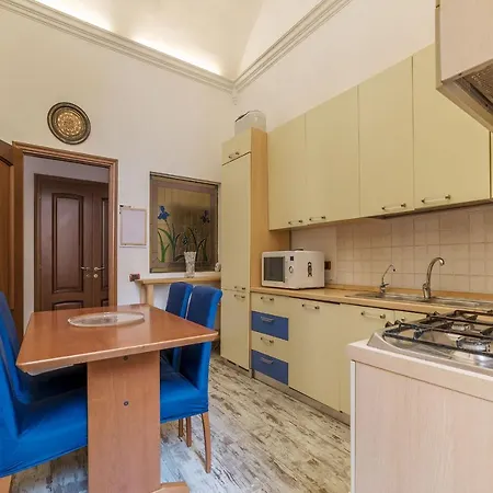 Piazza Vittorio Exclusive דירה